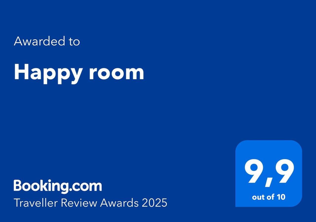Happy Room Карловаць Екстер'єр фото
